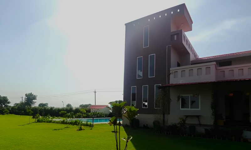 Hills Luxury Resort Gurgaon Gallery Image 5